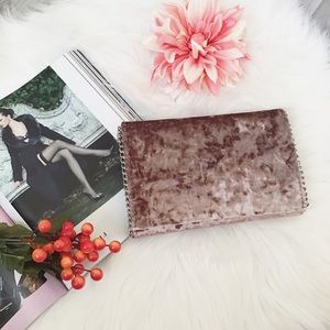 Chelsea28 Velvet & Chain Clutch